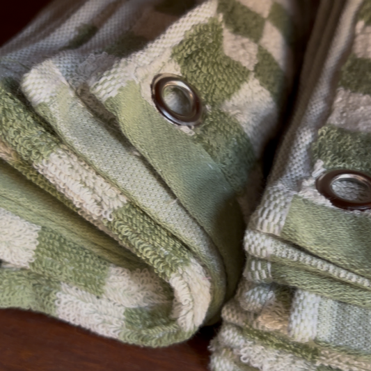 TOWEL - Easy Day checkered towel